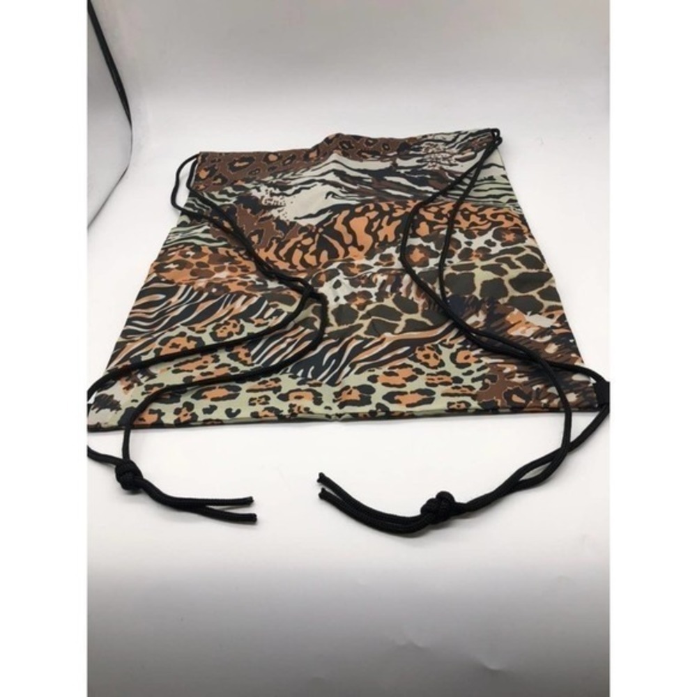 Leopard Drawstring Backpack with Zipper Pockets‎ - Picture 8 of 8